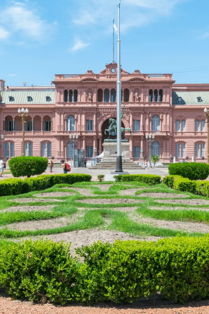 Casa Rosada em Buenos Aires, um dos principais pontos turísticos da Argentina visitado em roteiros da KG Viagens
